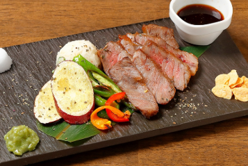 伊予麦酒牛のサーロインステーキ