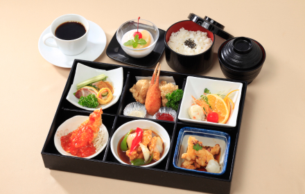 お手軽なセットやご膳もあります