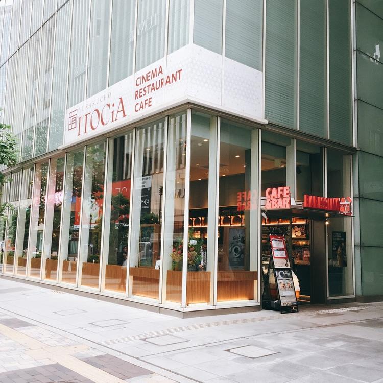 ランチ・軽食、おつまみにフードも充実!