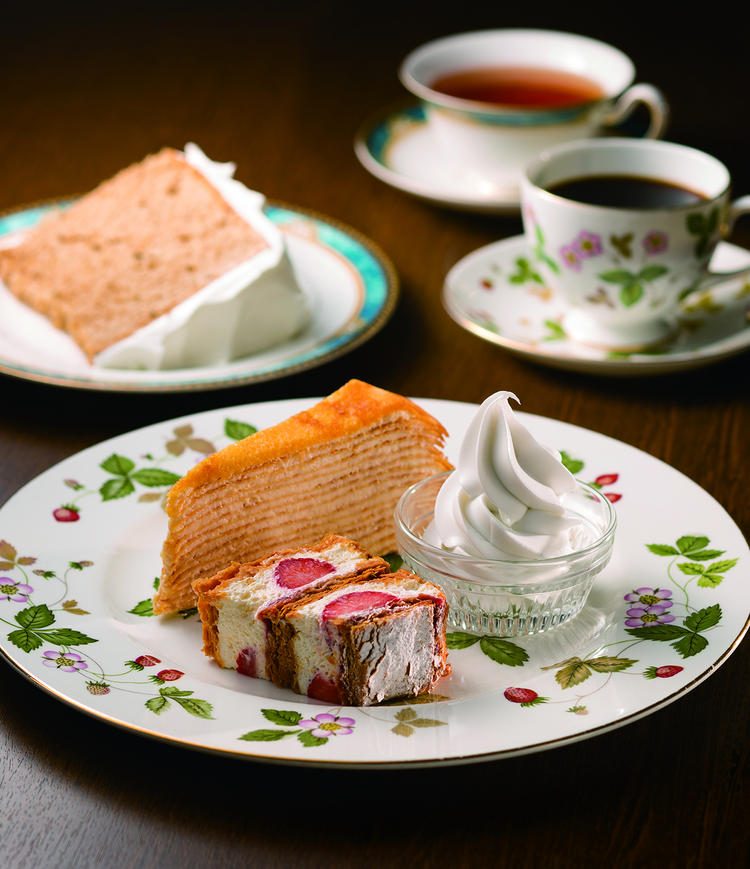 こだわりのコーヒーと人気のケーキ各種