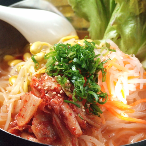 さっぱり冷麺も人気