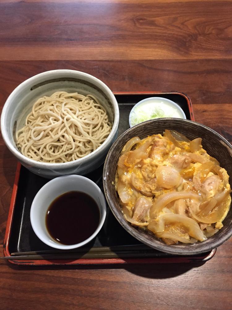お店のメニューも食べられる美味し賄い飯!