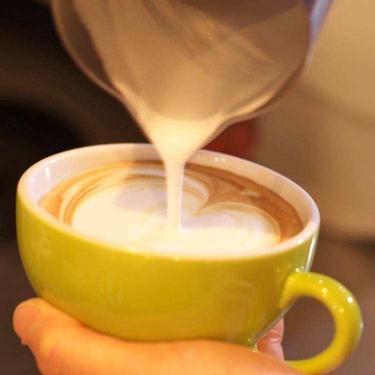 店内にはコーヒーの良い香りが漂います