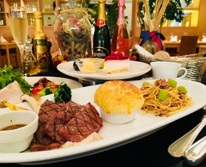 ランチ人気の”フェリーチェ”