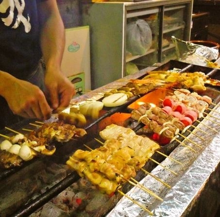たくさんの地元のお客様のために焼きます!