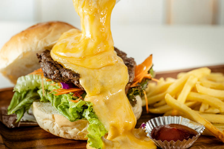 ★みんなで話し合い作る限定バーガー★