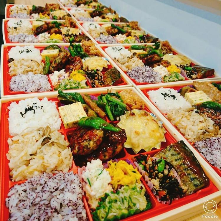 栄養と彩も豊かなお弁当