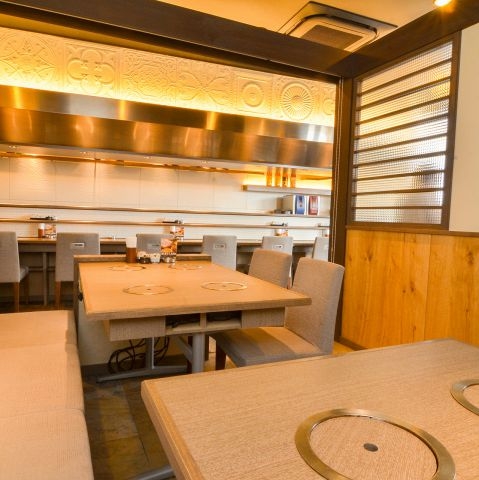 IHコンロが一席ごとに設置してあります