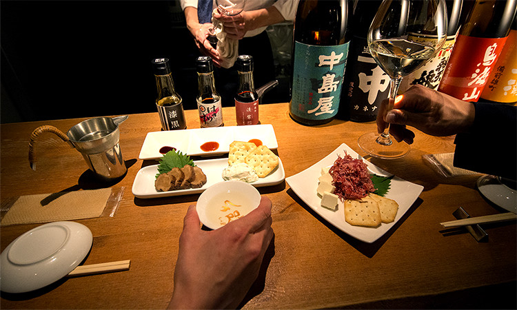 純米酒専門 YATA 名古屋KITTE店