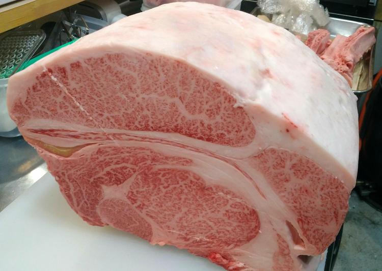 A5和牛の12番!リブロース