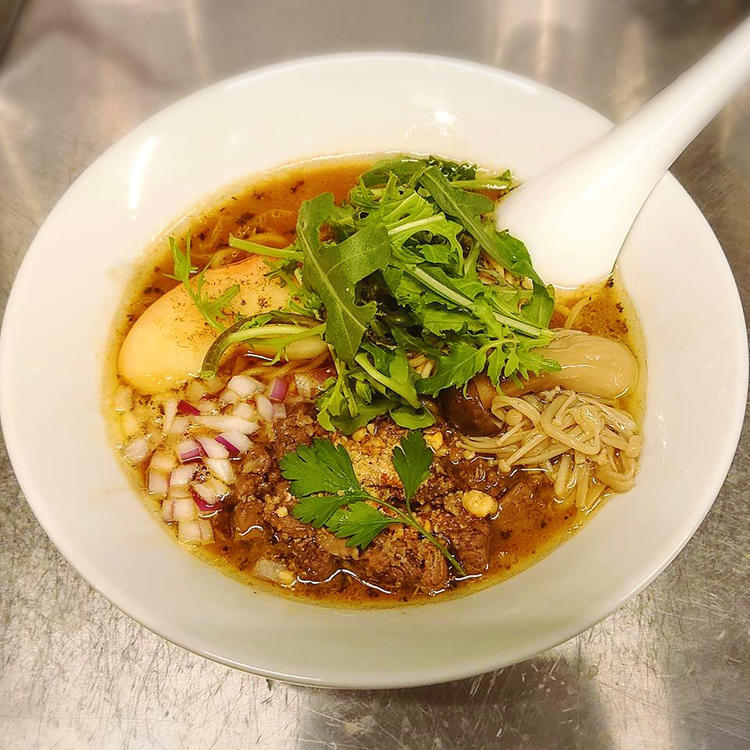 新店のウリは鹿ジビエ醤油白湯麺