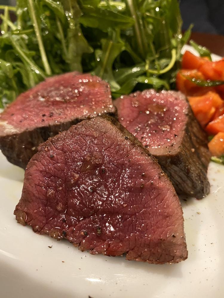 蝦夷鹿、猪、牛ハラミなど肉料理沢山