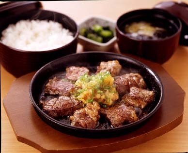 食事補助が助かります。