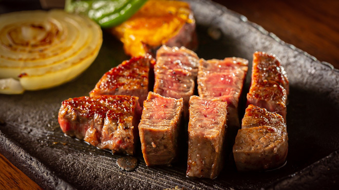 当店のベースは肉と旬野菜
