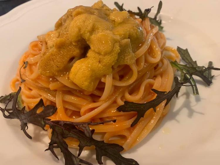 この時期名物の冷製雲丹パスタ