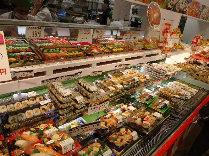 手作り出来立てのお惣菜が大人気◎