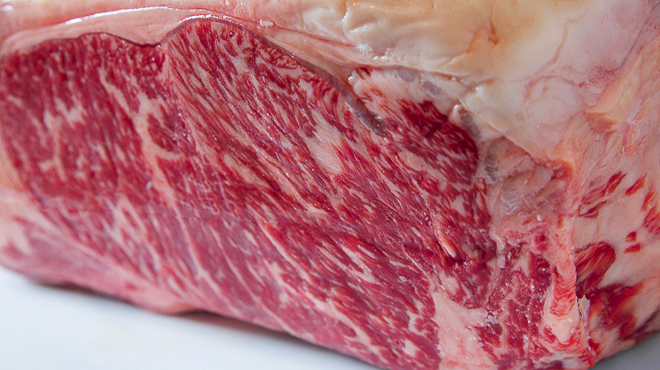 肉を捌くスキルも磨いてください!