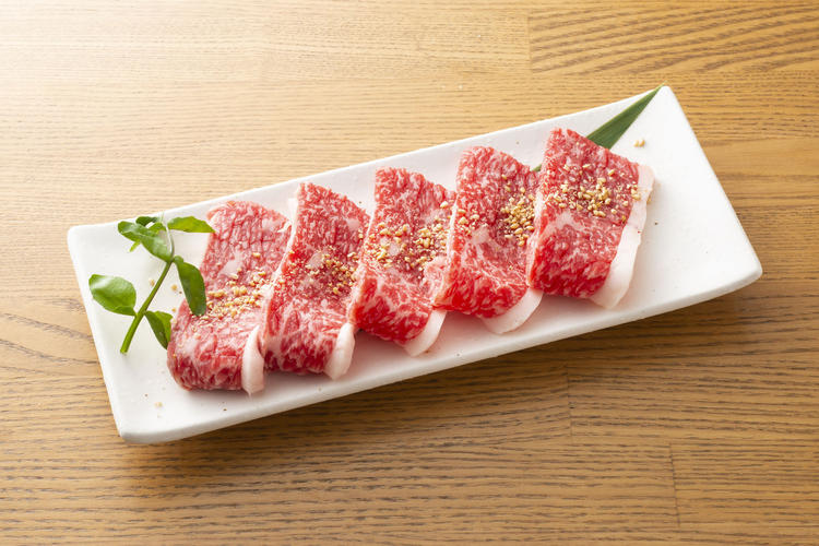 美味しいお肉を賄いで食べれちゃいます!