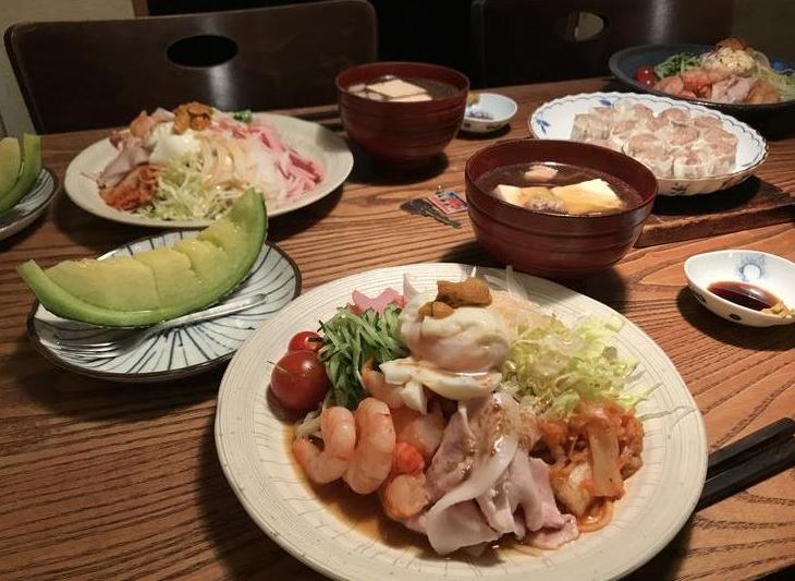 日替わり絶品まかないは無料♪