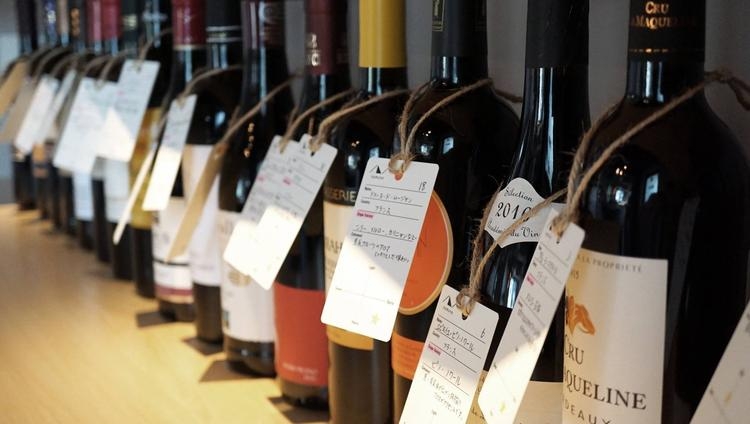 様々なワインが飲み比べし放題