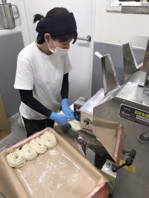 麺はこだわりの自家製麺