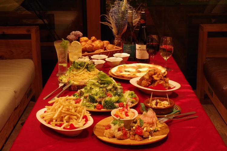 ディナーもしっかりお食事がでます