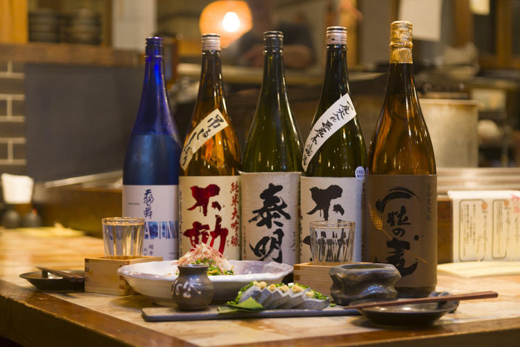 豊富な日本酒‼お酒に詳しくなれる