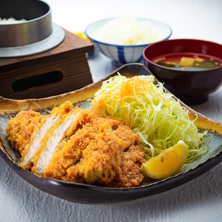 とんかつと釜炊きご飯 ゆきひら イオンスタイル碑文谷店
