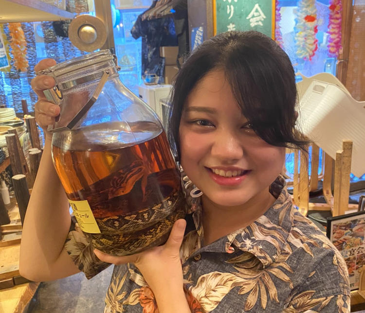 ハブ酒も販売してます!