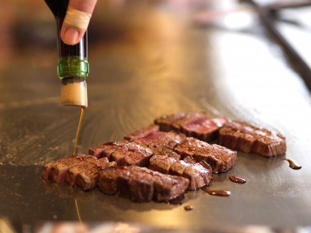 【例】鉄板焼きレストラン