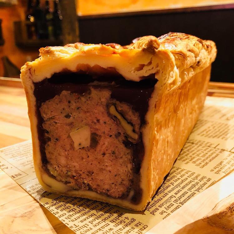鴨肉のパテのパイ包み