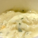 ザクザクした食感の自家製タルタルソース