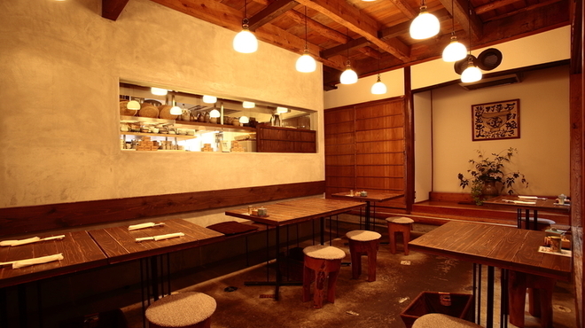 有馬店 店内