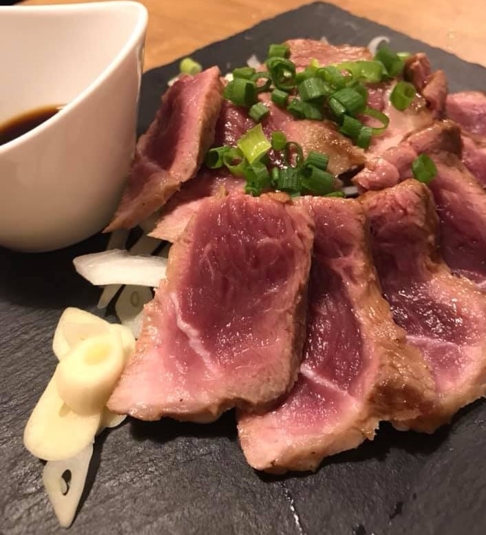 おススメ ラムモモ肉のタタキ