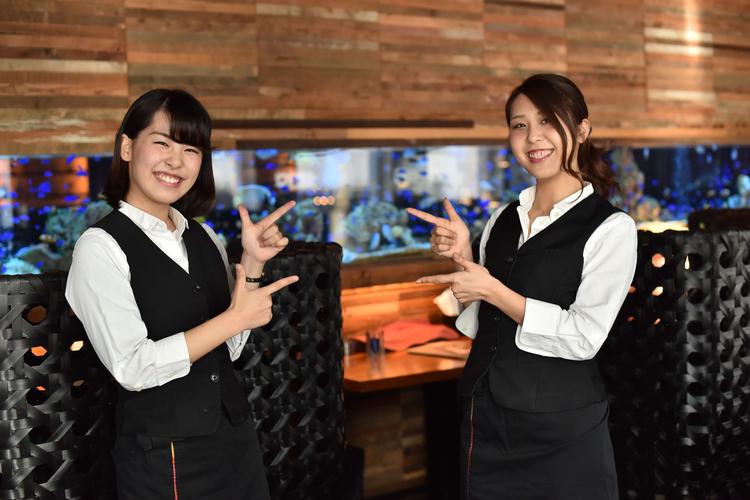 ホールの制服です!一緒に働きませんか?