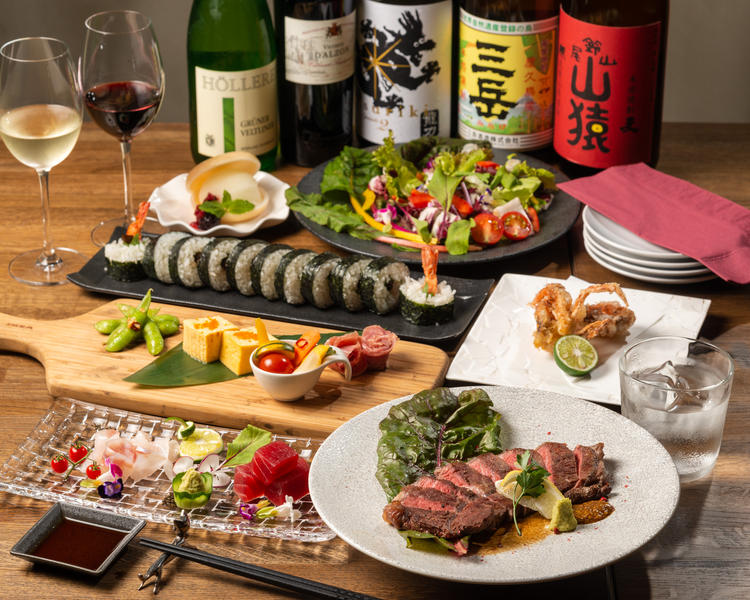 新作料理、ドリンクの試食も皆で(笑)