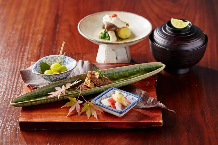シーンに合わせて楽しめるお店です