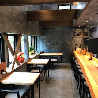 店内の様子①