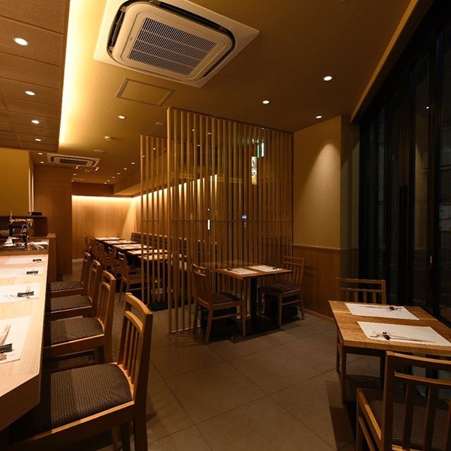 鮨アカデミー 西新宿店
