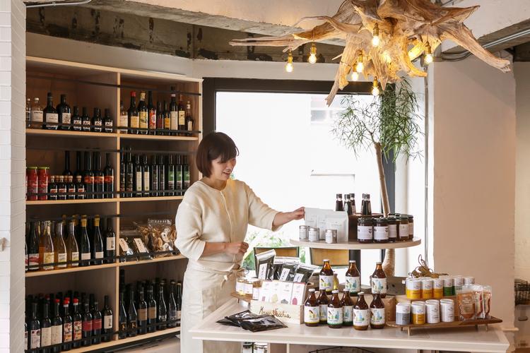 姉妹店『リ・カーリカランド』の店内