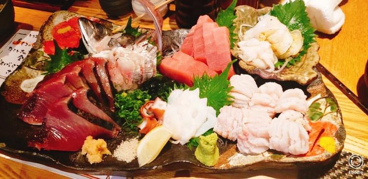 鮮魚の刺身盛り合わせ