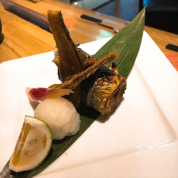炭で焼き上げることで素材の旨味が引き立つ