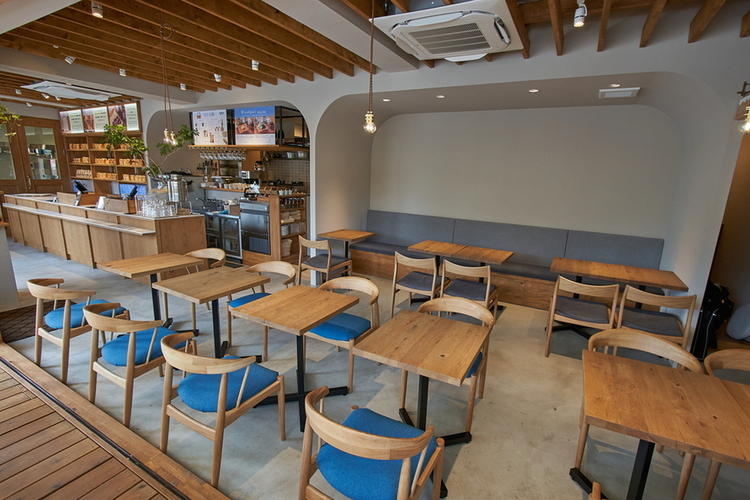 天然酵母の食パン専門店 つばめパン&Milk 神の倉