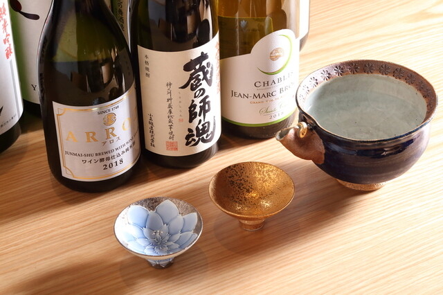 お料理に合う日本酒やワインなどもご用意