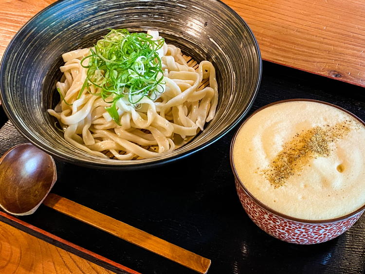 看板メニュー「つけカレーうどん」