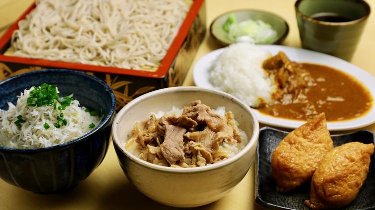 カレーや惣菜は全て店内で手作り