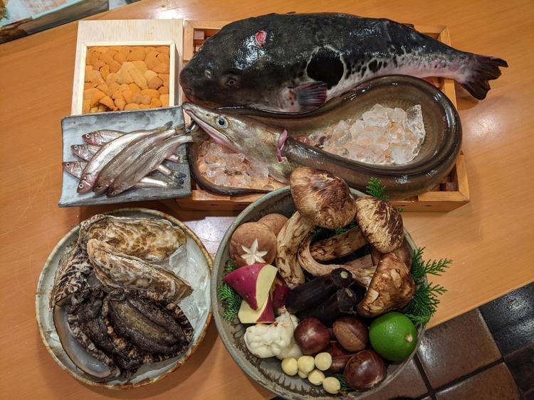天然のとらふぐや鱧なども使います!