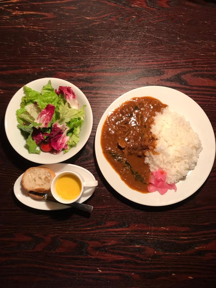 昼限定牛すじカレー