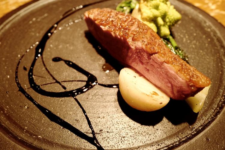 鴨肉のソテー バルサミコソース