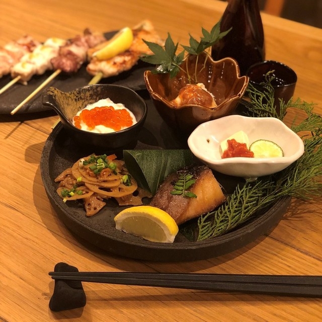 こだわりの串焼きとおばんざいをご提供◎